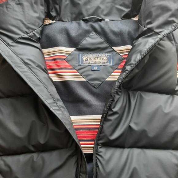 Pendleton Vest - Picture 4 of 8